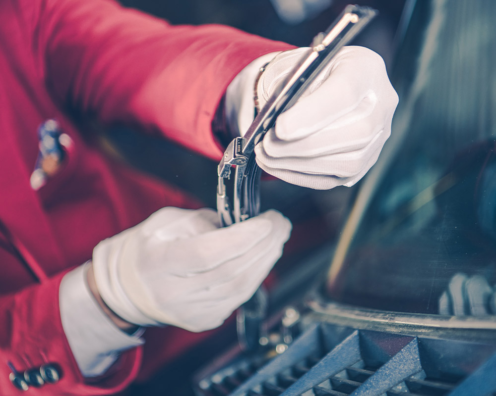 mechanic in white gloves odessa tx